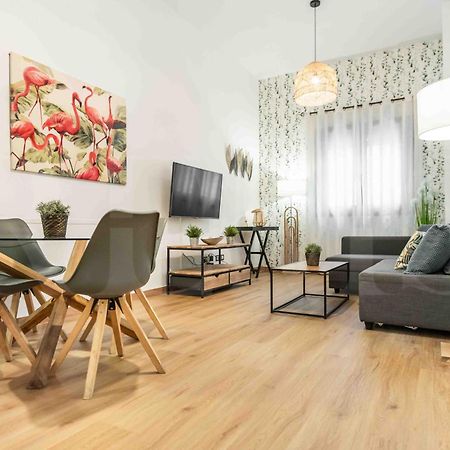 3Br Apartment With Parking And Patio In The Center By Rems Малага Екстериор снимка