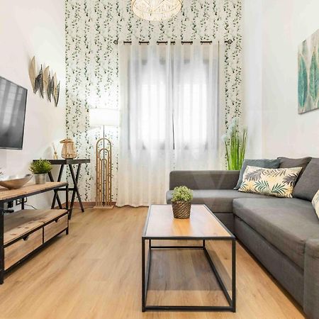 3Br Apartment With Parking And Patio In The Center By Rems Малага Екстериор снимка