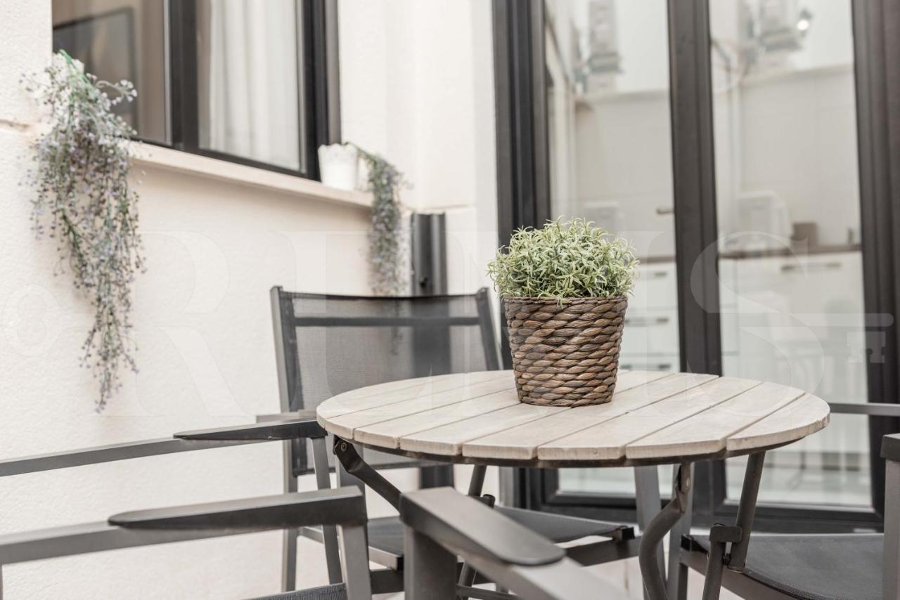 3Br Apartment With Parking And Patio In The Center By Rems Малага Екстериор снимка