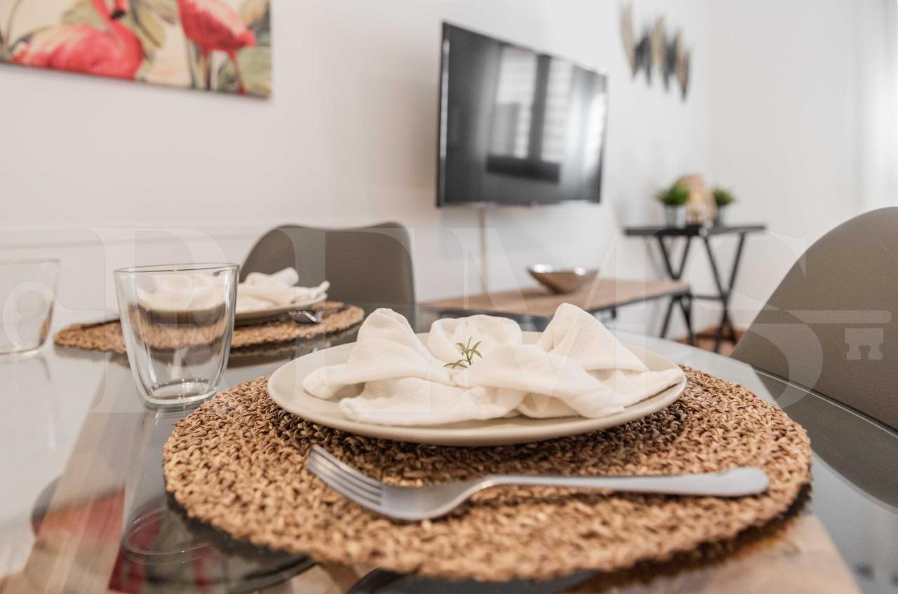 3Br Apartment With Parking And Patio In The Center By Rems Малага Екстериор снимка